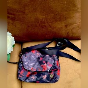 Lululemon Crossbody